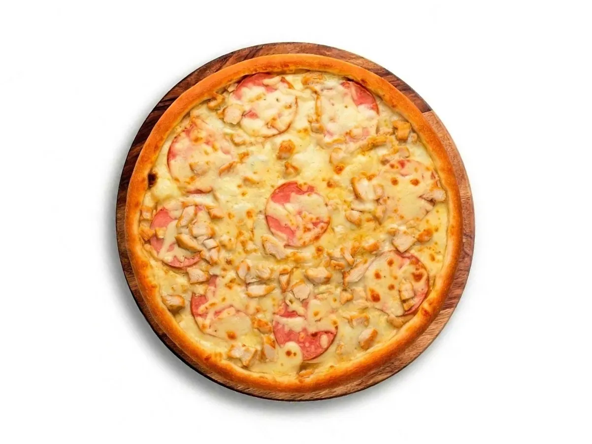 Пицца "С курицей и ветчиной" 18см